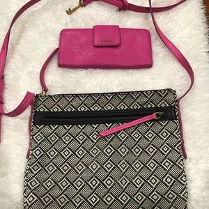 Fossil brand crossbody bag w matching wallet